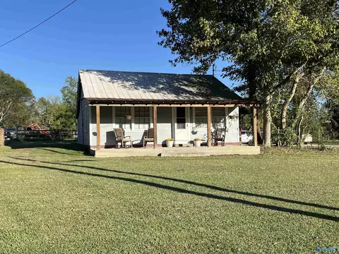 1098 County Road 358, Trinity, AL 35673 photo 2