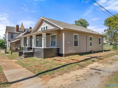 401 E 4th St, Sheffield, AL 35660 photo 2