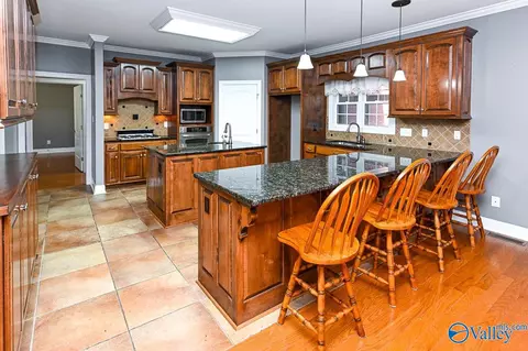 372 Forest Home Dr, Trinity, AL 35673 photo 9