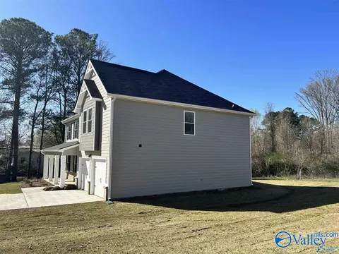 111 NE 10th Ave, Arab, AL 35016 photo 7