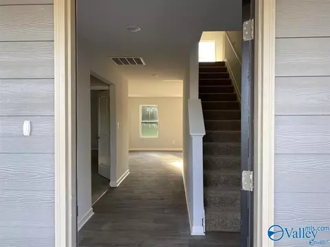 111 NE 10th Ave, Arab, AL 35016 photo 9