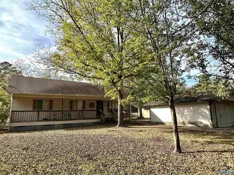 734 Chadwick Dr, Gadsden, AL 35901 photo 1