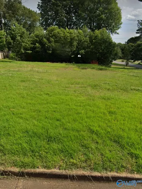 125 SE Wingate Ave, Huntsville, AL 35801