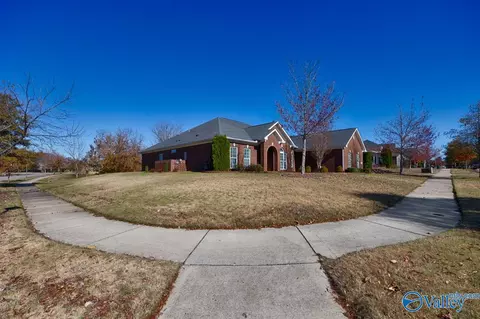 201 Greythorne Dr, Madison, AL 35758 photo 2