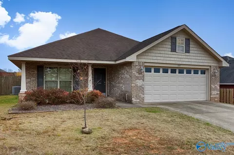 102 Acacia Trail Dr, Madison, AL 35758