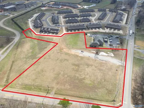 16296 Lucas Ferry Rd, Athens, AL 35611