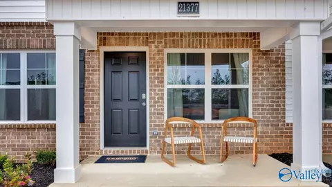 21414 Scuttle St, Athens, AL 35613 photo 2