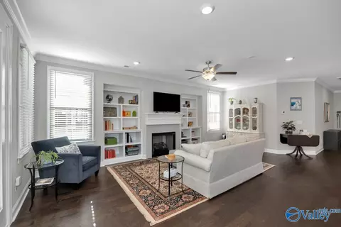 129 Bur Oak Dr, Madison, AL 35756