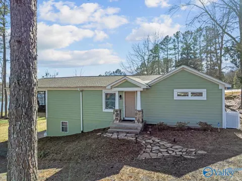 746 Honeycomb Rd, Grant, AL 35747 photo 2