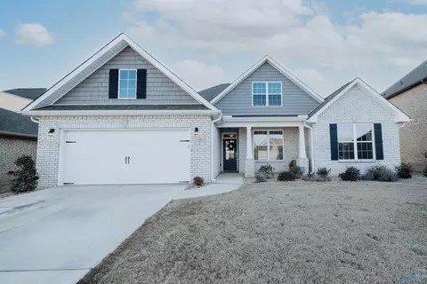 11011 NW Oakway Cir, Madison, AL 35757