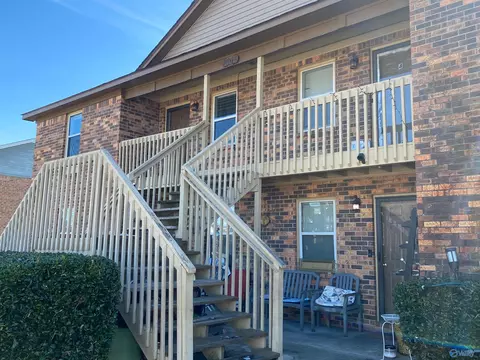1803 Graymont Ln, Decatur, AL 35603
