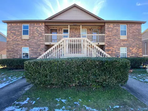 1803 Graymont Ln, Decatur, AL 35603