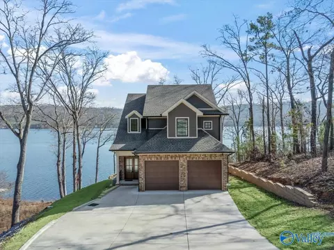47 Heritage Ct, Scottsboro, AL 35769