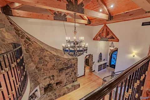 600 Lingerlost Rd, Killen, AL 35645 photo 12