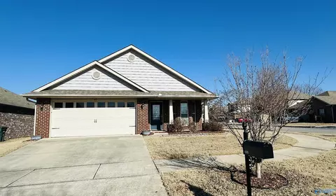 600 Cove Water Ln, Madison, AL 35757