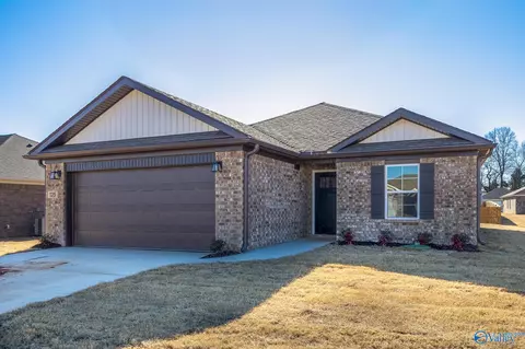 129 Domingues Ave, Meridianville, AL 35759