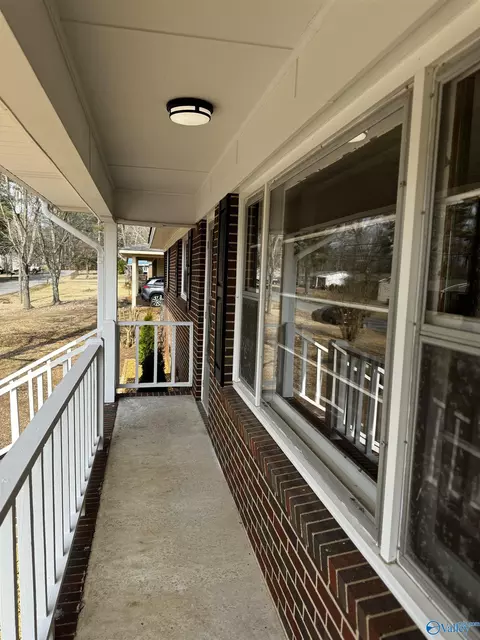 204 3rd St, Arab, AL 35016 photo 4