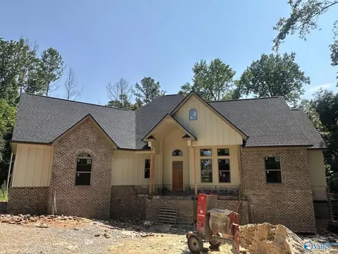 209 Earl Vaughn Dr, Huntsville, AL 35806