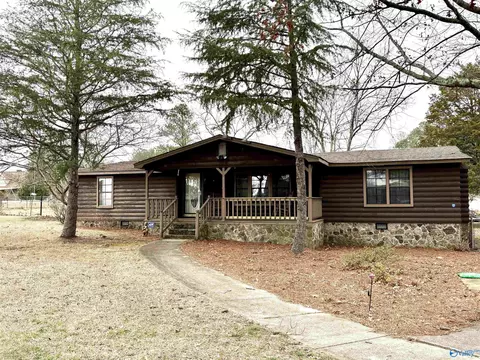 848 Cedar Dr, Gadsden, AL 35901 photo 1