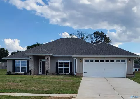 214 Gwynns Fall Trl, Huntsville, AL 35810