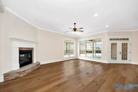 Living - 6513 Landsmere Ln, Madison, AL 35757 photo 4 of 6