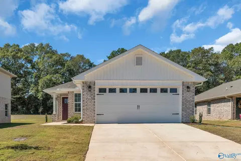 15261 Lapwing Cv, Athens, AL 35611 photo 1