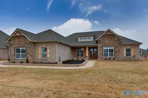 20643 Lakewood Dr, Athens, AL 35611