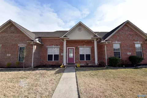54 Jackson Way, Decatur, AL 35603