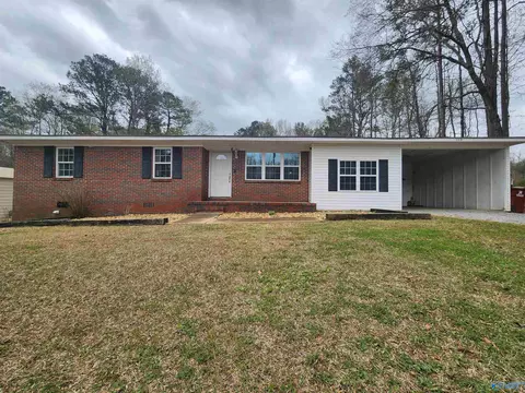 359 Academy Dr, Hamilton, AL 35570