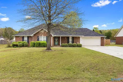 82 Clayton Ave, Trinity, AL 35673 photo 1