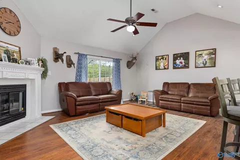 82 Clayton Ave, Trinity, AL 35673 photo 6