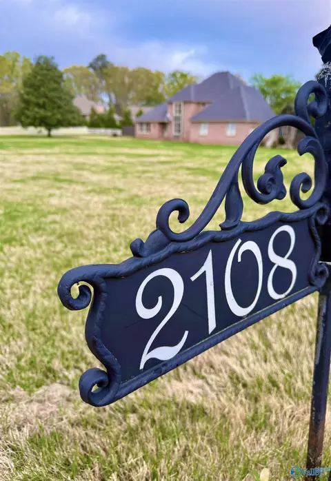 2108 Chapel Hill Rd, Decatur, AL 35603