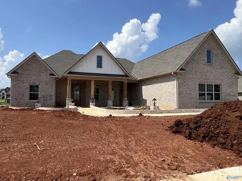 114 Geneva Ct, Meridianville, AL 35759
