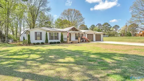 191 10th St, Grant, AL 35747 photo 2