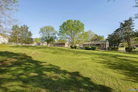 1011 Joan Ln, Killen, AL 35645 photo 22