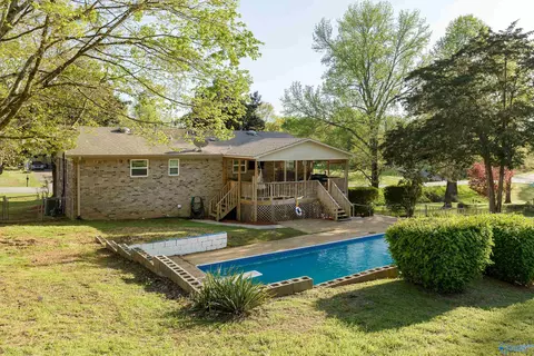 1011 Joan Ln, Killen, AL 35645 photo 3