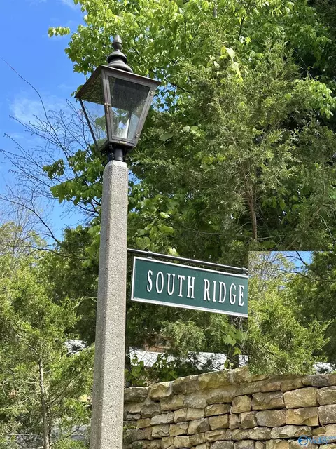 18 South Rdg, Huntsville, AL 35802