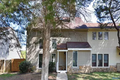 409 Hobbs Rd, Huntsville, AL 35803