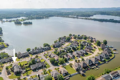 100 Lakepoint Dr, Gadsden, AL 35901