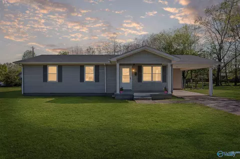 206 Chestnut St, Athens, AL 35611 photo 1