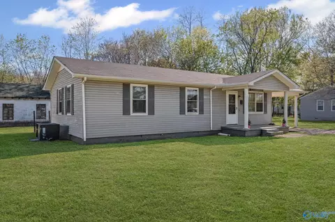 206 Chestnut St, Athens, AL 35611 photo 3