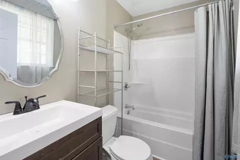 Bath - 4 Smith Ct, Centre, AL 35960 photo 2 of 2