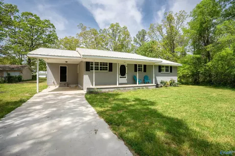 Exterior - 4 Smith Ct, Centre, AL 35960 photo 1 of 2