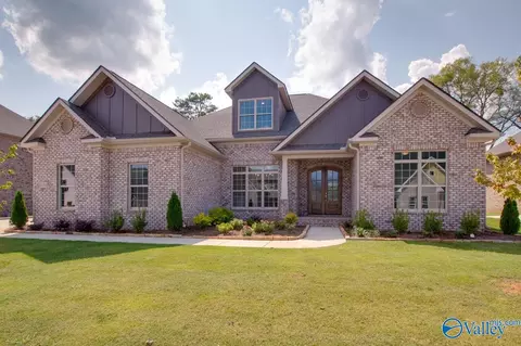 9117 Wagon Pass Way, Owens Cross Roads, AL 35763