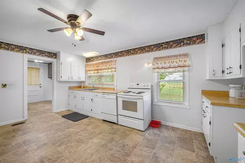 586 E County Road 152, Section, AL 35771 photo 33