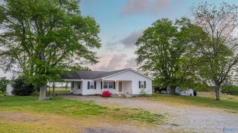 586 E County Road 152, Section, AL 35771 photo 17