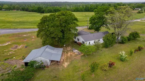 586 E County Road 152, Section, AL 35771 photo 7