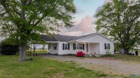 586 E County Road 152, Section, AL 35771 photo 1