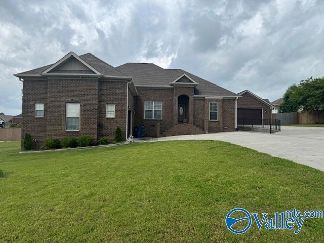 204 Payton Ln, Grant, AL 35747 | MLS# 21887243 | 15 Photos - Movoto