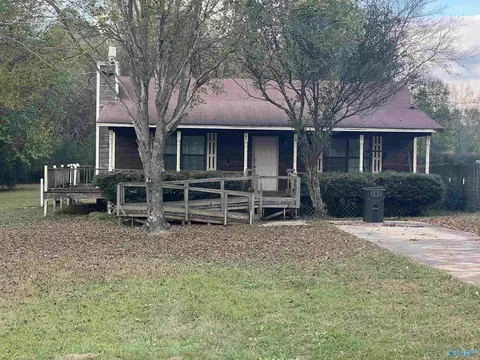 131 Alex Ln, Hazel Green, AL 35750